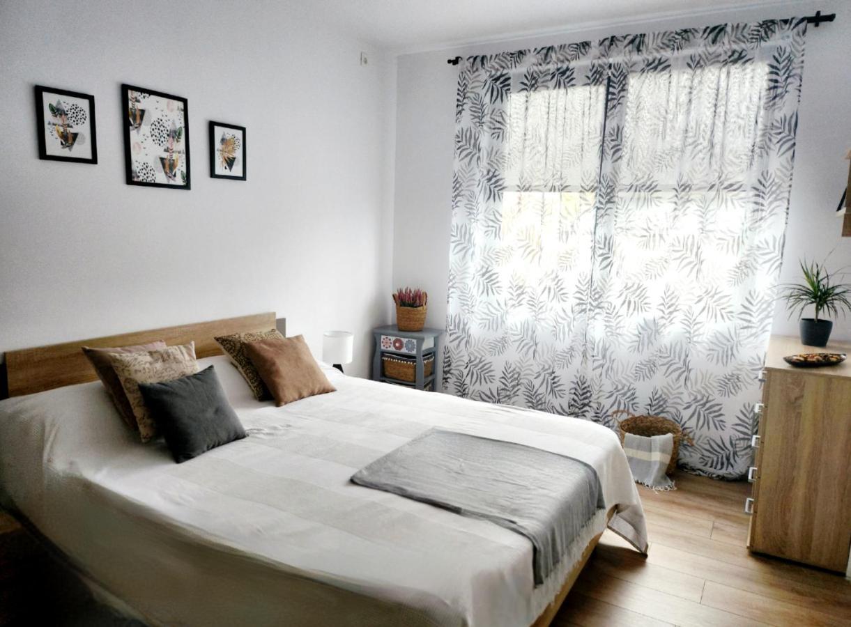 Adm Cozy Home - Entire Private House&Garden Tunari  ภายนอก รูปภาพ